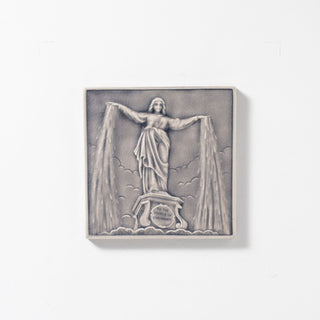 Fountain Square Tile, Titan