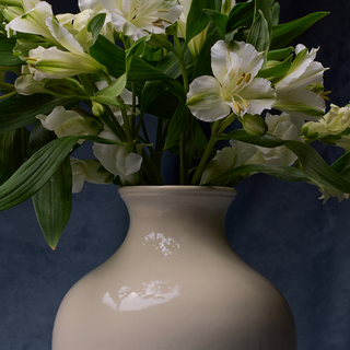 Boule Vase, Raffia