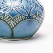 Load image into Gallery viewer, ⭐ Historian&#39;s Choice! | Petite Vases 2024 | Hand-Thrown Vase #089
