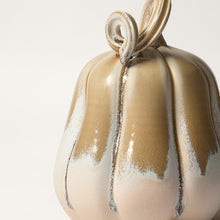 Load image into Gallery viewer, Hand-Thrown Pumpkin No. 34
