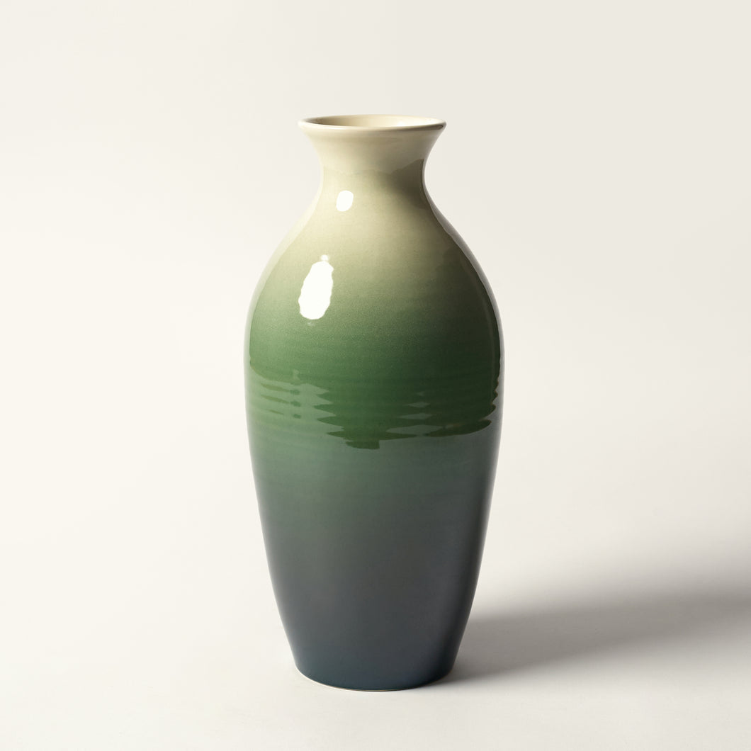 Hand-Thrown Gradient Vase No. 12