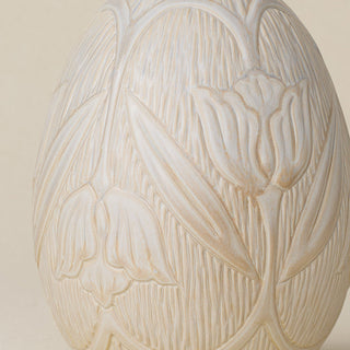 Close-up details of the ceramic handcrafted egg.
