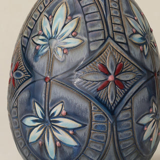 Close-up details of the ceramic handcrafted egg.