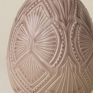 Close-up details of the ceramic handcrafted egg.