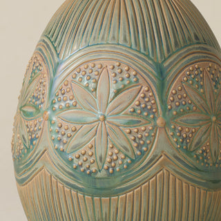 Close-up details of the ceramic handcrafted egg.