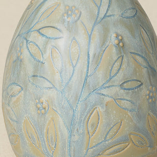 Close-up details of the ceramic handcrafted egg.