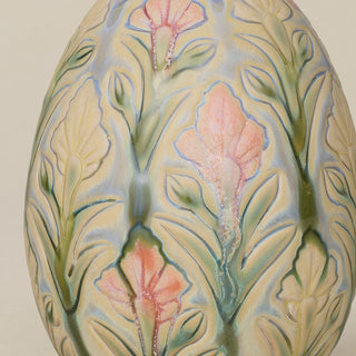 Close-up details of the ceramic handcrafted egg.