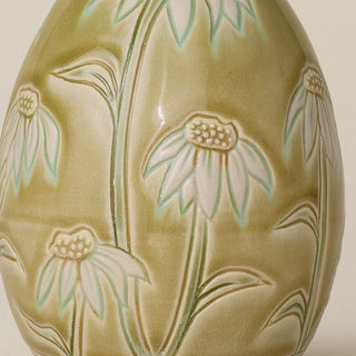 Close-up details of the ceramic handcrafted egg.