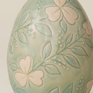 Close-up details of the ceramic handcrafted egg.