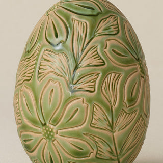 Close-up details of the ceramic handcrafted egg.