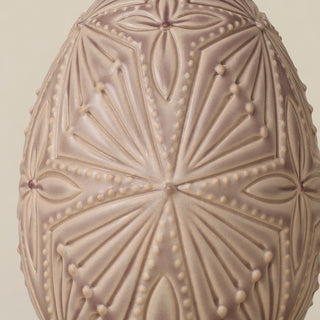 Close-up details of the ceramic handcrafted egg.