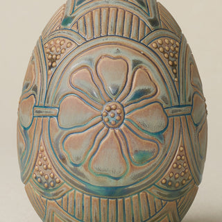 Close-up details of the ceramic handcrafted egg.