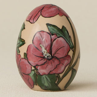 Close-up details of the ceramic handcrafted egg.
