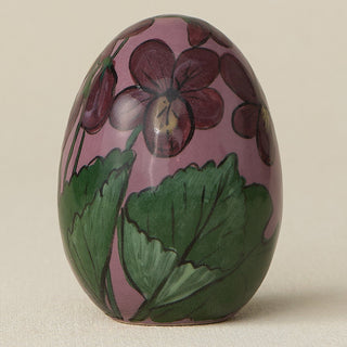 Close-up details of the ceramic handcrafted egg.