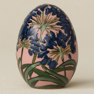 Close-up details of the ceramic handcrafted egg.