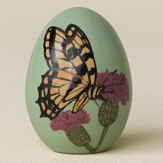 Close-up details of the ceramic handcrafted egg.