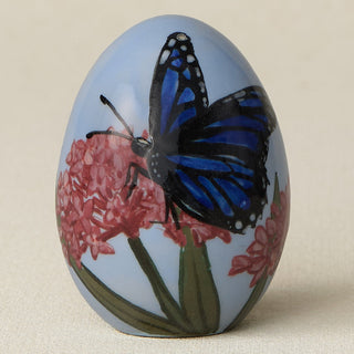 Close-up details of the ceramic handcrafted egg.