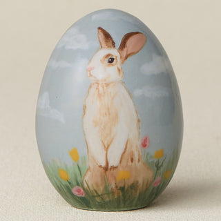 Close-up details of the ceramic handcrafted egg.