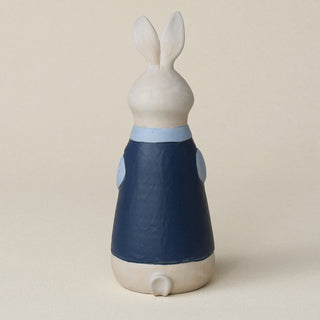 Back of the bunny with a delicate, hand-carved tail.