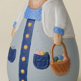 Close-up details of the one-of-a-kind bunny.