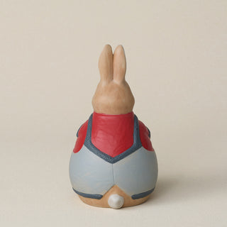 Back of the bunny with a delicate, hand-carved tail.