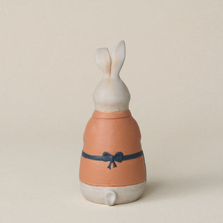 Back of the bunny with a delicate, hand-carved tail.