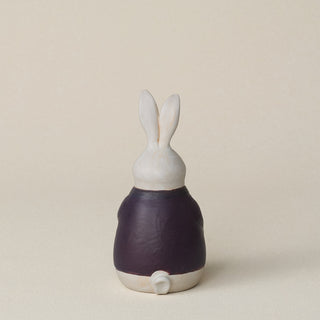 Back of the bunny with a delicate, hand-carved tail.