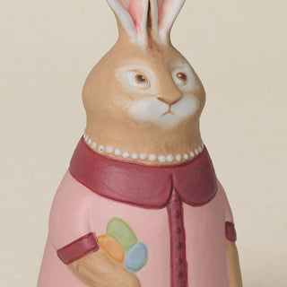 Close-up details of the one-of-a-kind bunny.