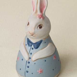 Close-up details of the one-of-a-kind bunny.