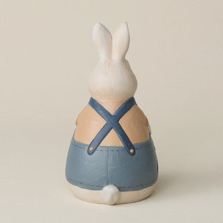 Back of the bunny with a delicate, hand-carved tail.