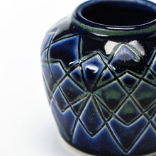 Load image into Gallery viewer, ⭐ Historian&#39;s Choice! | Petite Vases 2024 | Hand-Thrown Vase #073
