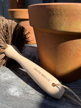 Load image into Gallery viewer, Plant Pot Cleaning Brush
