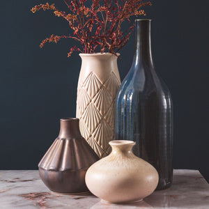 Hand Thrown Vase #001 | The Glory of Glaze