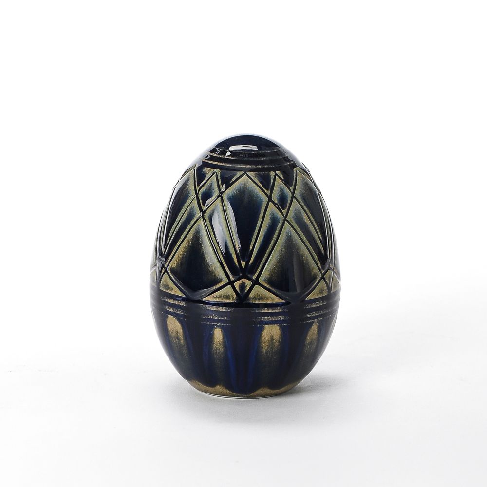 Hand Carved Medium Egg #305