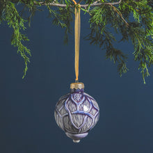 Load image into Gallery viewer, Hand Carved Ornament #039
