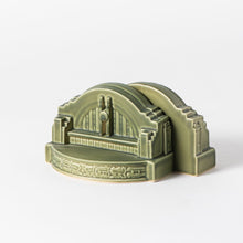Load image into Gallery viewer, Union Terminal Bookend Set -Devon
