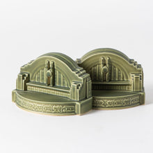 Load image into Gallery viewer, Union Terminal Bookend Set -Devon

