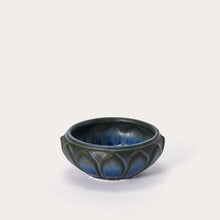 Load image into Gallery viewer, Small Flower Dish, Lapis

