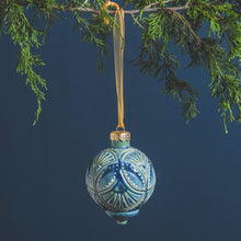 Load image into Gallery viewer, Hand Carved Ornament #038
