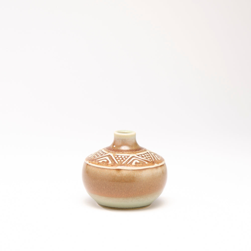 Hand-Thrown Petite Vase No. 016