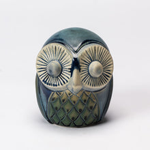 Load image into Gallery viewer, Historian&#39;s Pick ⭐| Hand Thrown Owl #34
