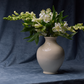Boule Vase, Raffia