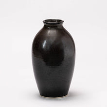 Load image into Gallery viewer, ⭐ Historian&#39;s Choice! | Hand Thrown Vase #008 | The Glory of Glaze
