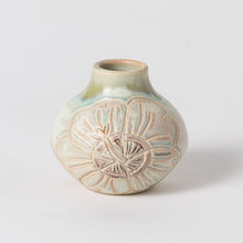 Load image into Gallery viewer, Hand Thrown Le Jardin Vase #044
