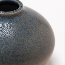 Load image into Gallery viewer, Hand Thrown Vase #099 | The Glory of Glaze

