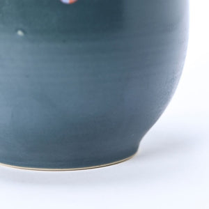 Hand-Thrown Vase No. 04 | The Exhibition of Color