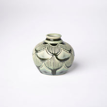 Load image into Gallery viewer, Hand Thrown Petite Vase No. 089
