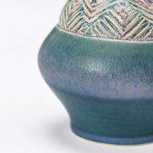 Load image into Gallery viewer, ⭐ Historian&#39;s Choice! | Hand Thrown Mini Vase #011
