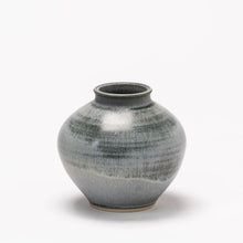 Load image into Gallery viewer, Hand Thrown Vase #050 | The Glory of Glaze
