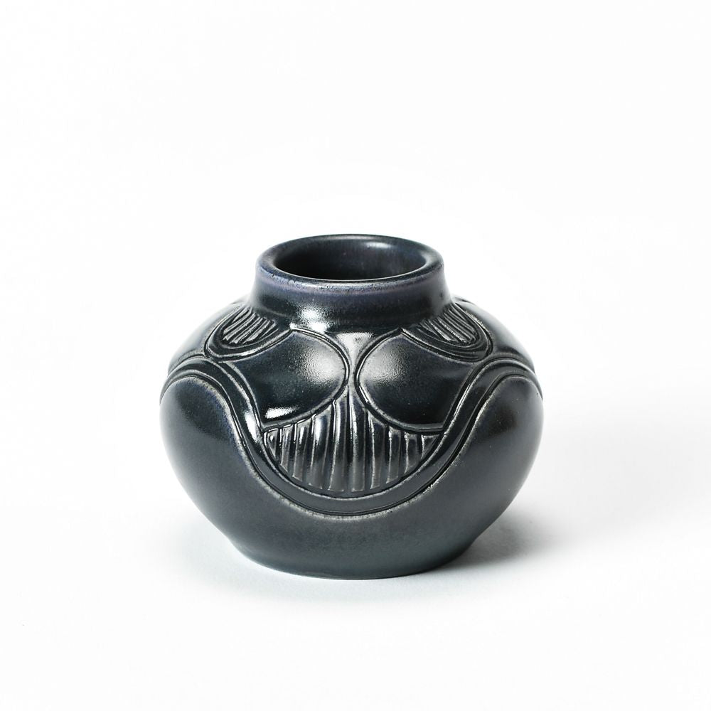 Petite Vases 2024 | Hand-Thrown Vase #048